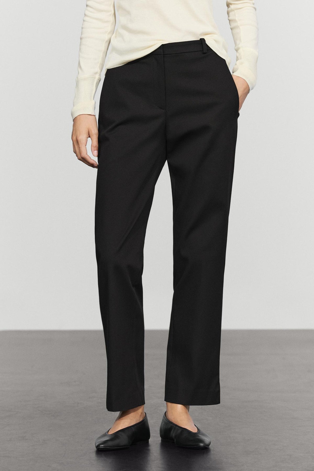 PANTALON STRAIGHT STRETCH EN DAIM