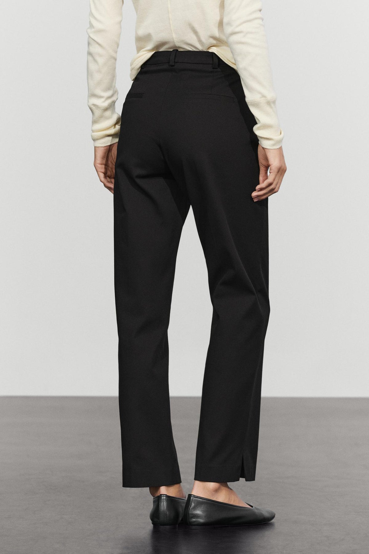 PANTALON STRAIGHT STRETCH EN DAIM