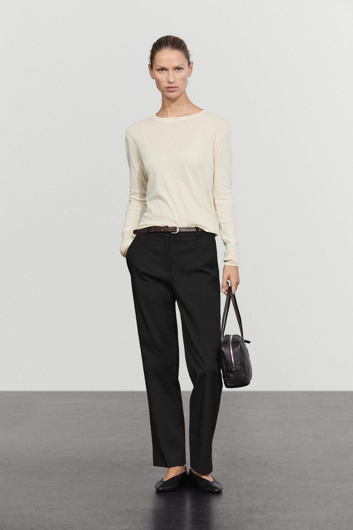 PANTALON STRAIGHT STRETCH EN DAIM