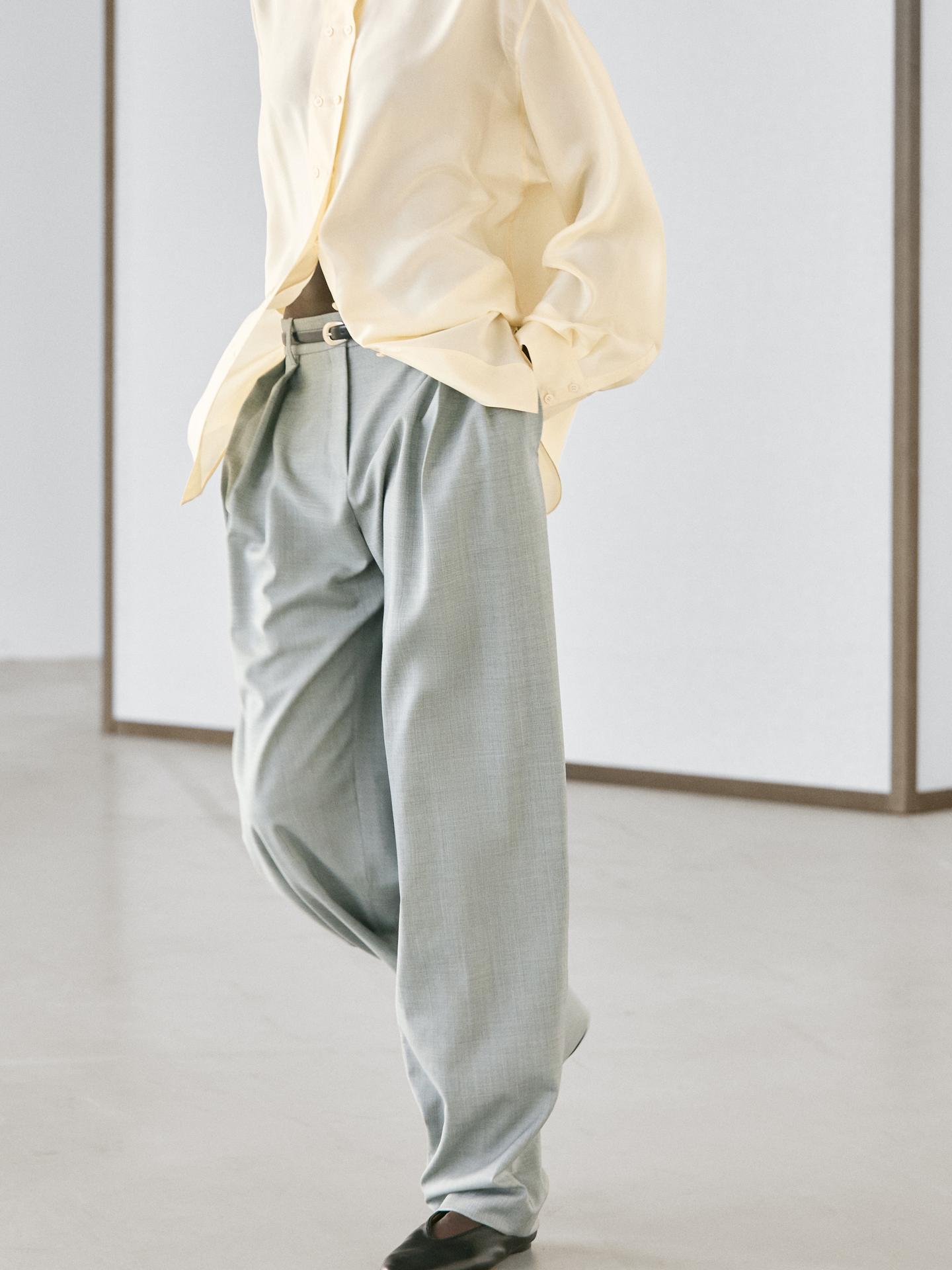 PANTALON FLUIDE À PINCES