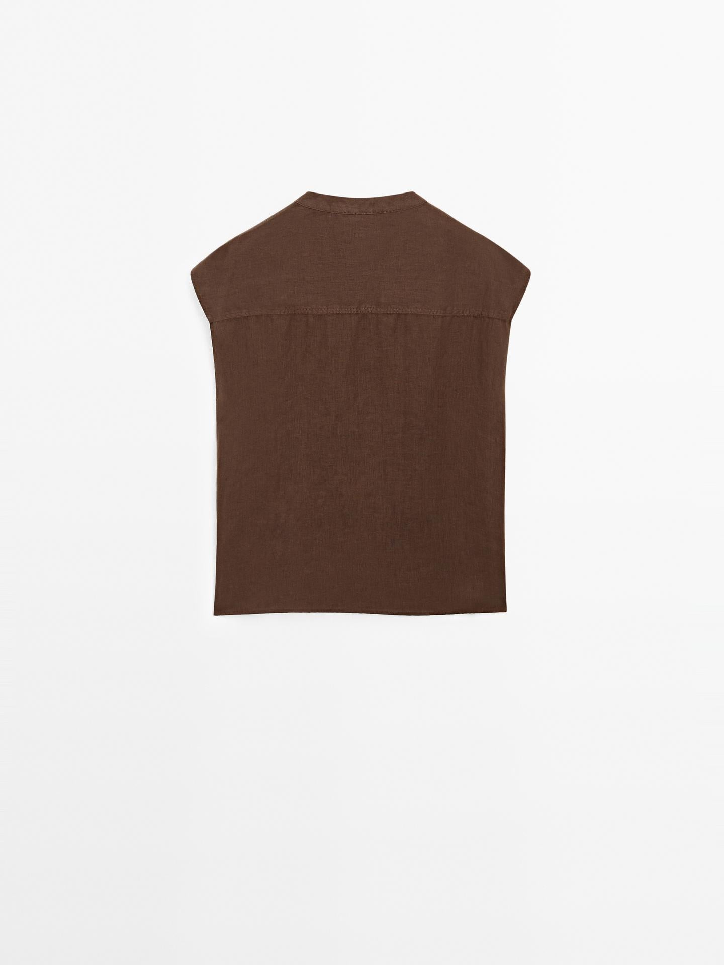 WAISTCOAT WITH BUTTONED CHEST DETAIL