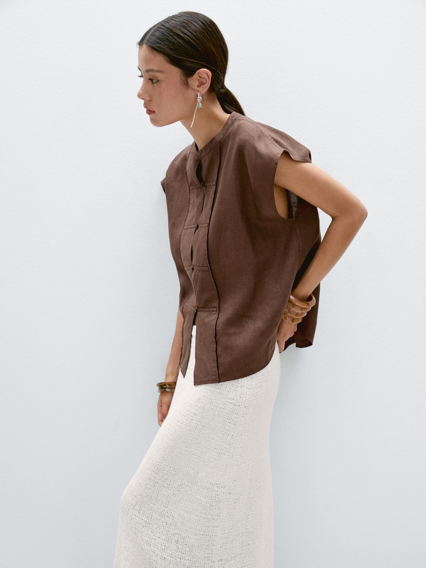 WAISTCOAT WITH BUTTONED CHEST DETAIL