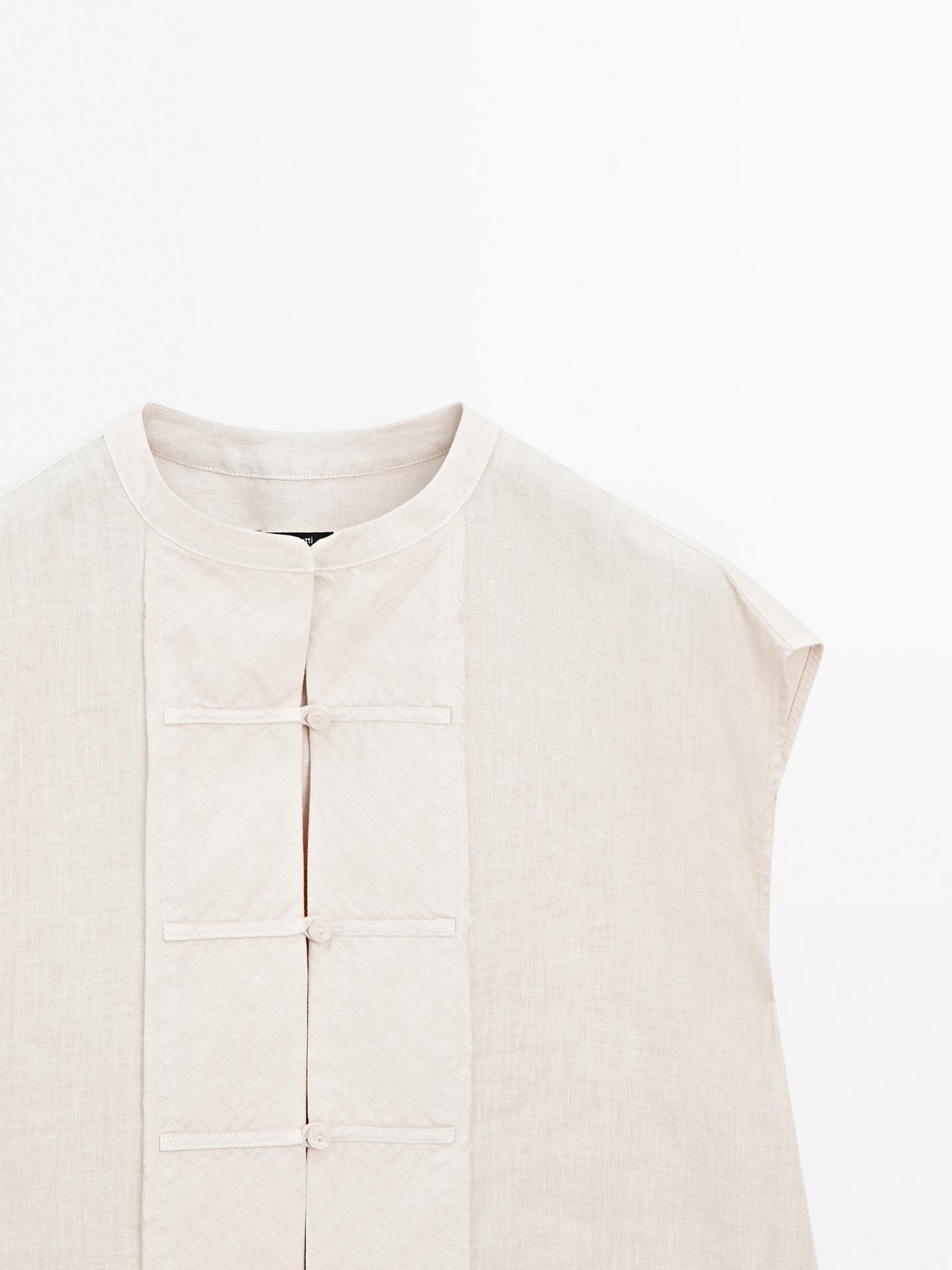 WAISTCOAT WITH BUTTONED CHEST DETAIL