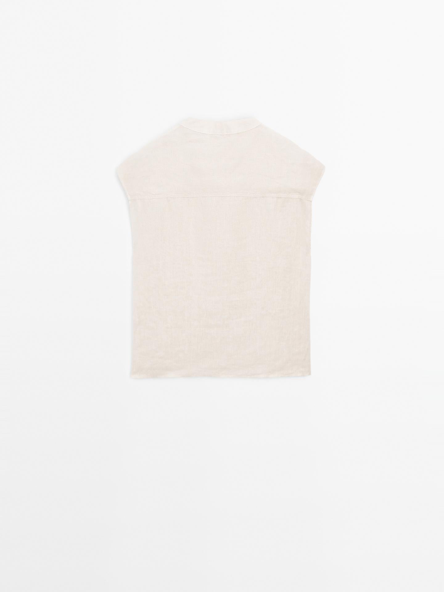 WAISTCOAT WITH BUTTONED CHEST DETAIL