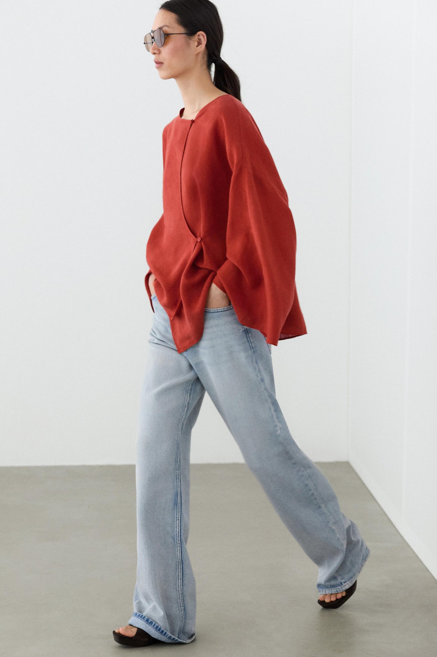 BLOUSE FLUIDE CROISÉE 100 % LIN