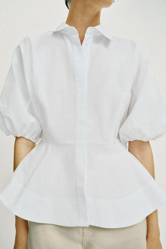 CHEMISE PÉPLUM À MANCHES BOUFFANTES