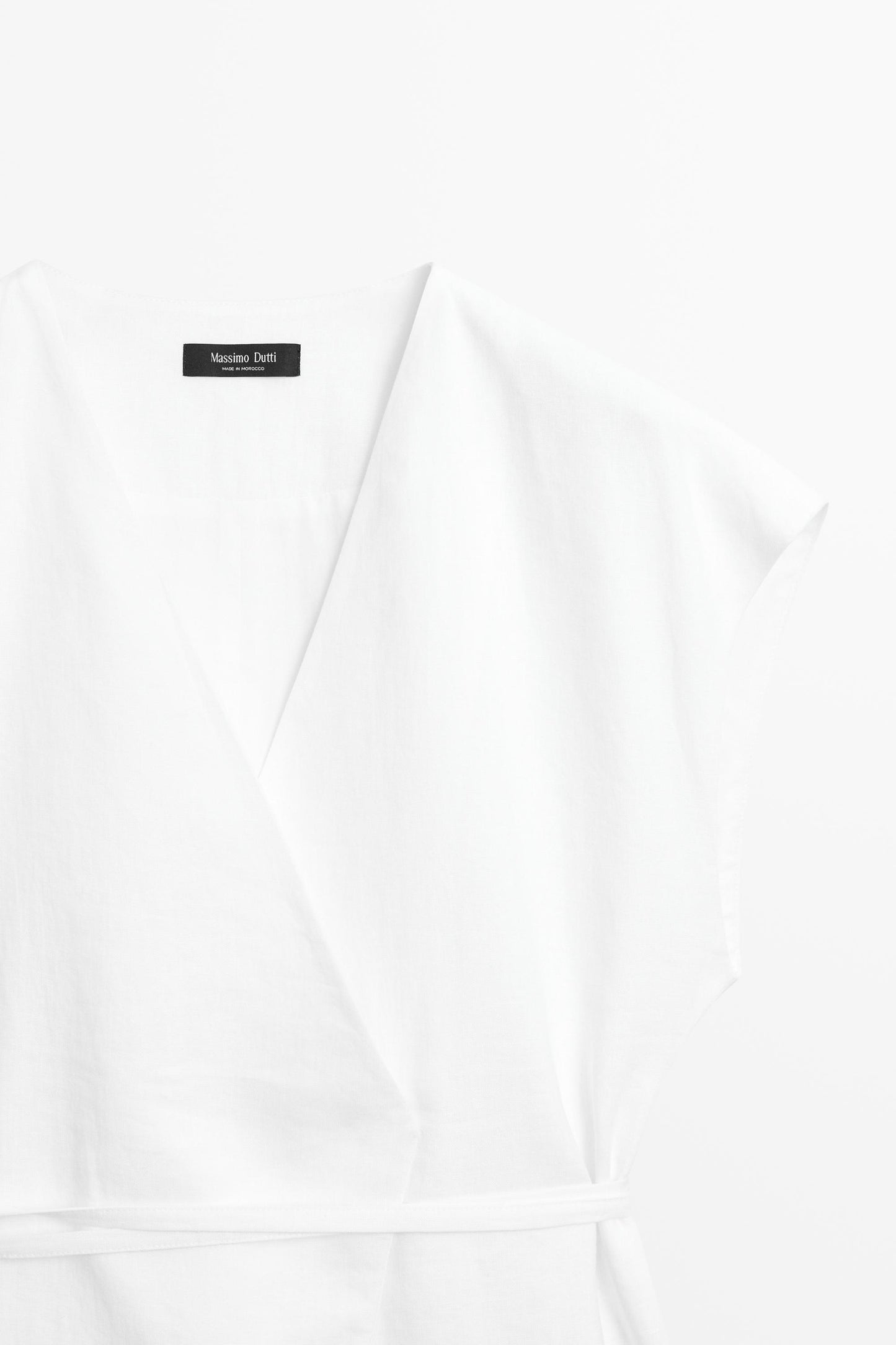 ENSEMBLE VESTE SANS MANCHES CROISÉE À NOUER  100 % LIN | PANTALON FLUIDE À BOUCLES