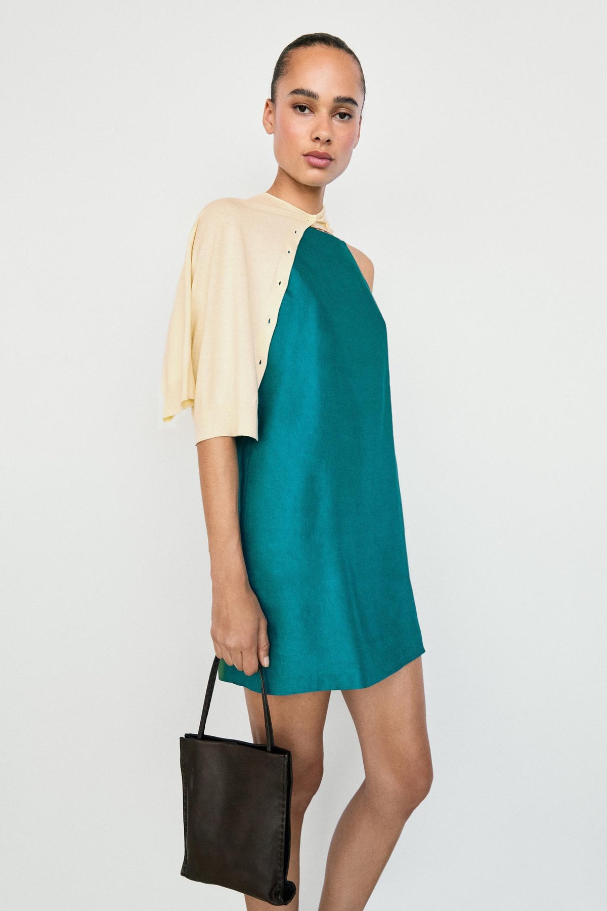 ROBE COURTE EN MÉLANGE DE LIN