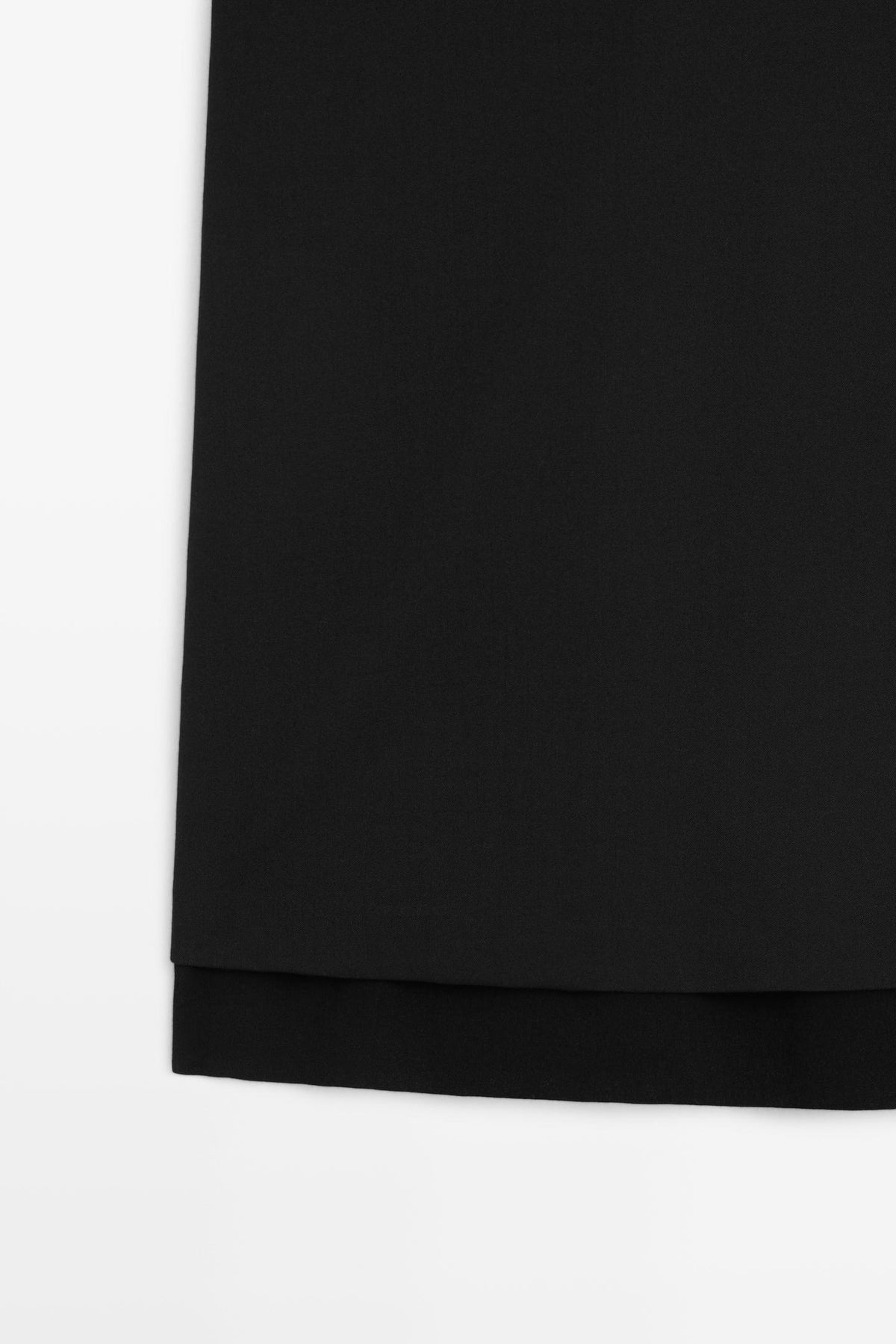 ROBE COURTE DOUBLE ÉPAISSEUR