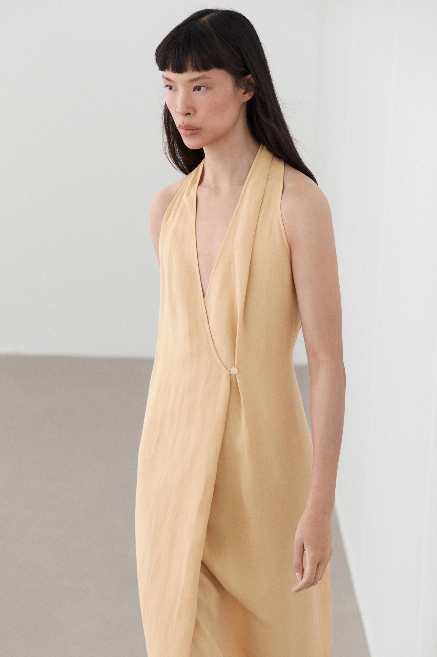 ROBE MIDI À BOUTON