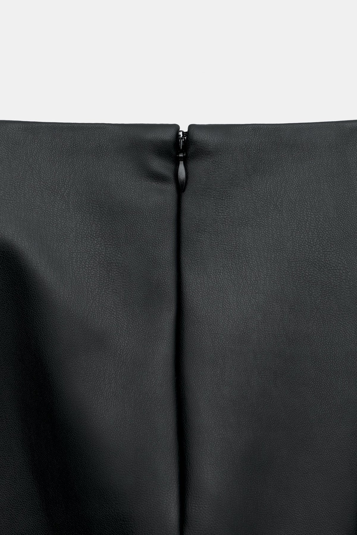 JUPE DROITE MATIÈRE SYNTHÉTIQUE ZW COLLECTION