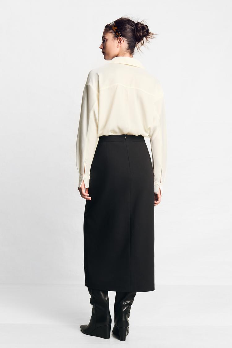 CHEMISE FLUIDE À BOUTONS REVÊTUS