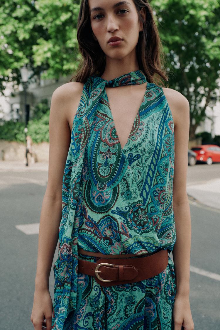 ENSEMBLE TOP IMPRIMÉ À NŒUD | JUPE IMPRIMÉE À CEINTURE