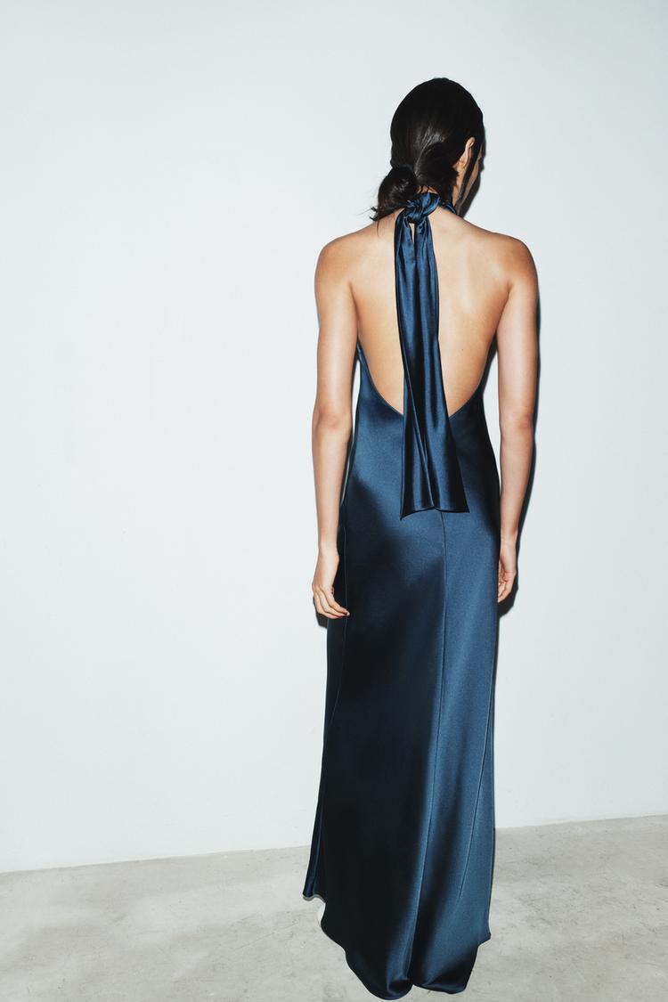 ROBE SATINÉE À COL HALTER