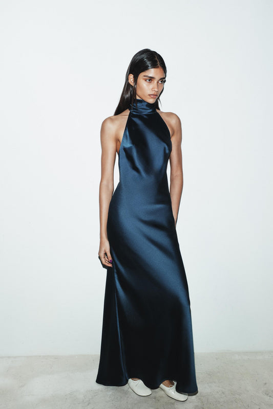 ROBE SATINÉE À COL HALTER