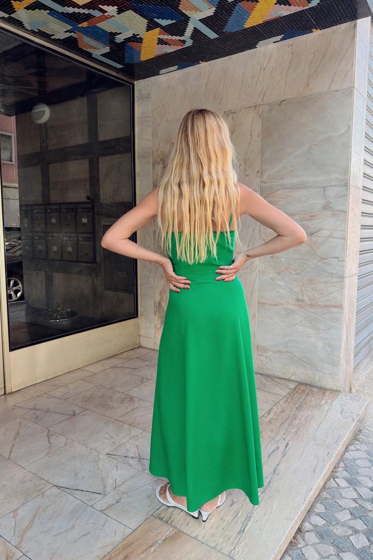 ROBE MI-LONGUE À BRETELLES EN LIN