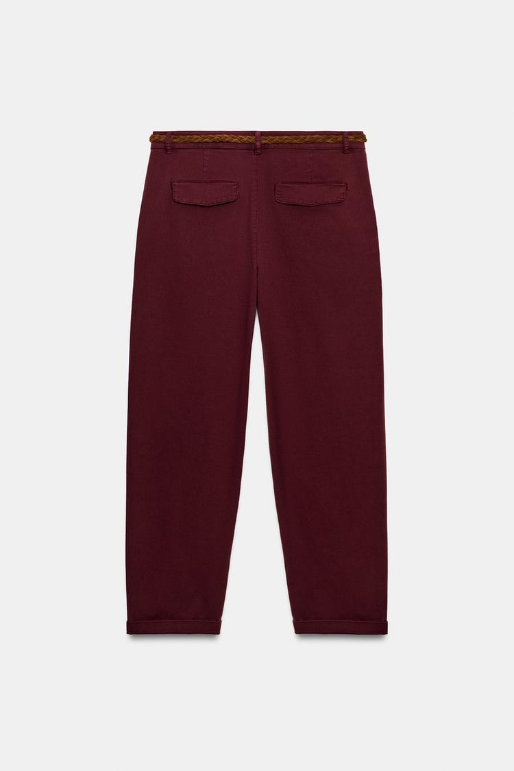 PANTALON CHINO AVEC CEINTURE TRESSÉE