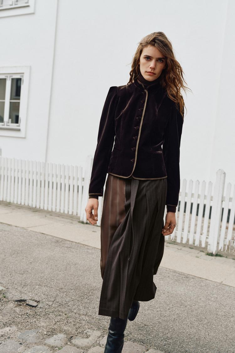 VELVET BLAZER WITH CONTRAST TRIM