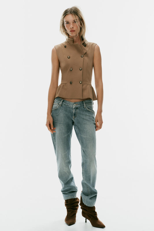 TOP GILET PEPLUM À BOUTONS