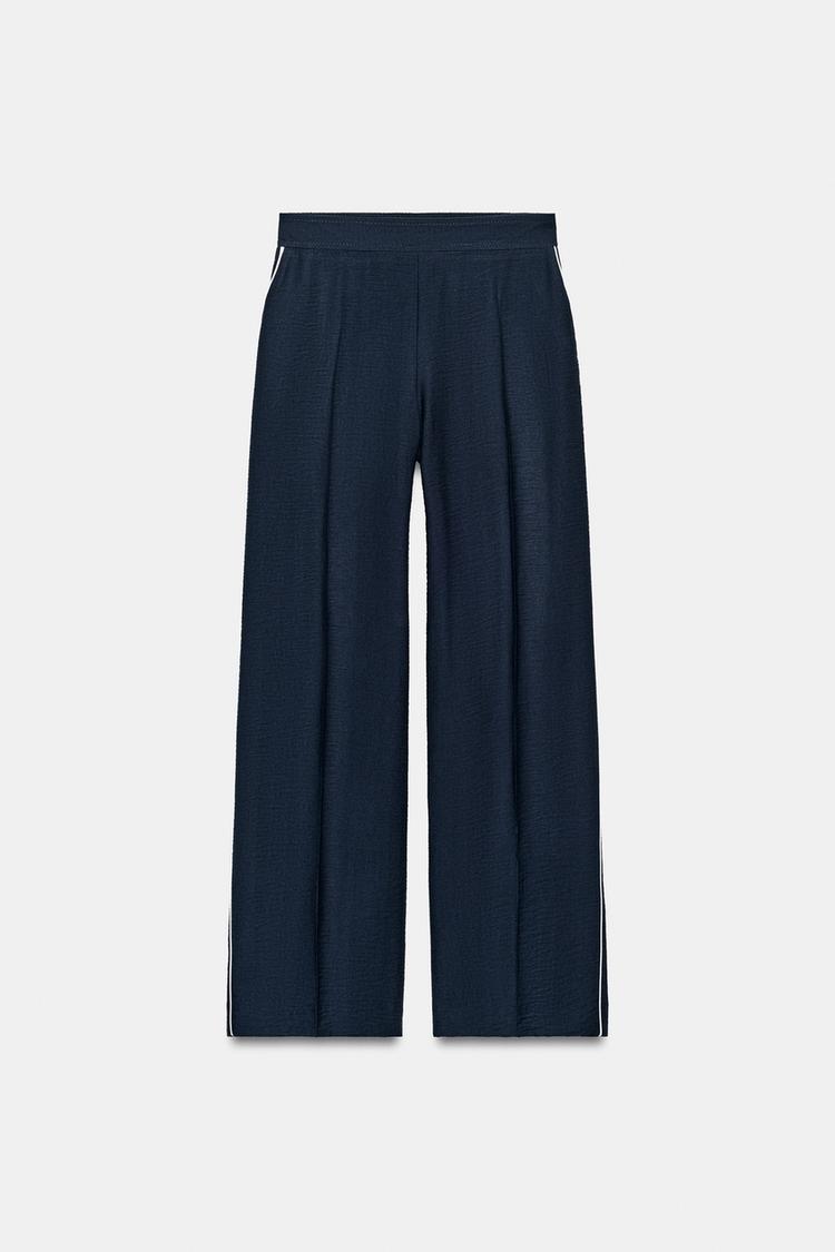 PANTALON À LISERÉS CONTRASTÉS