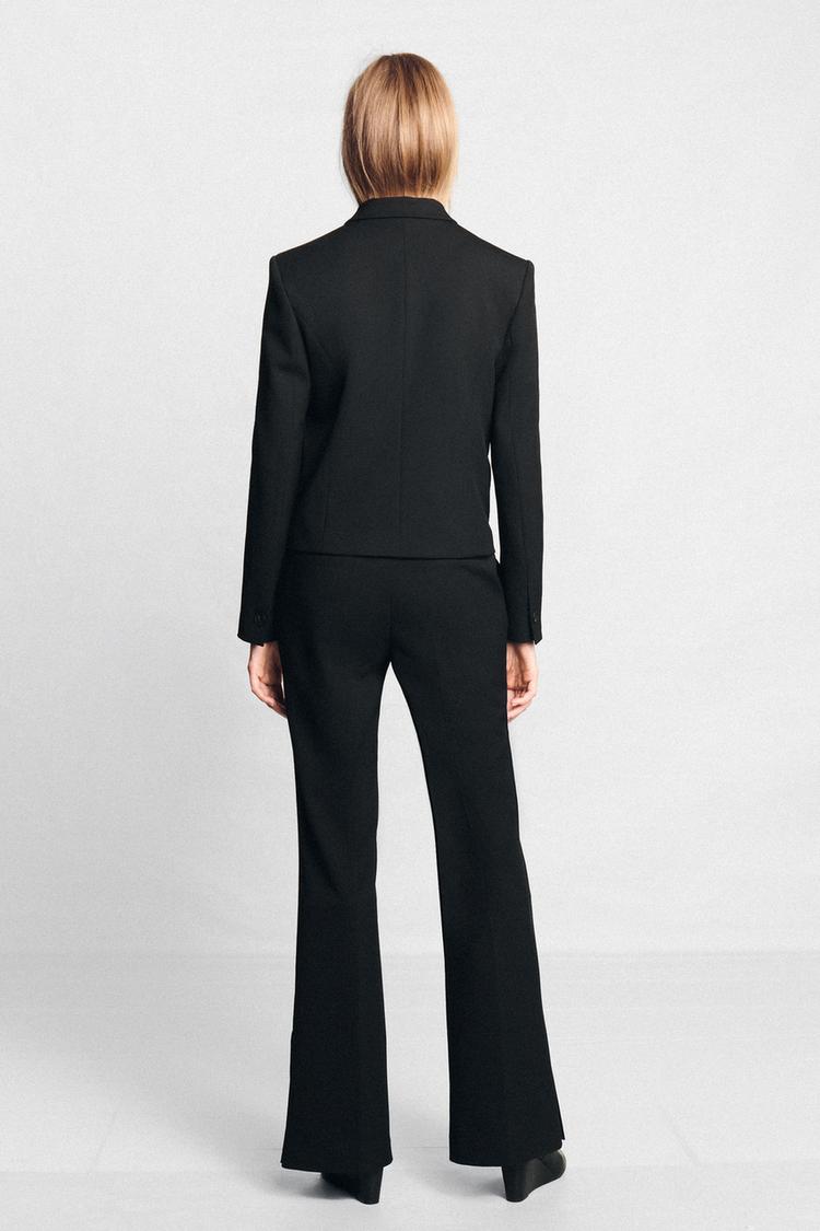 ENSEMBLE VESTE COURTE À NERVURES | PANTALON FLARE À FENTES
