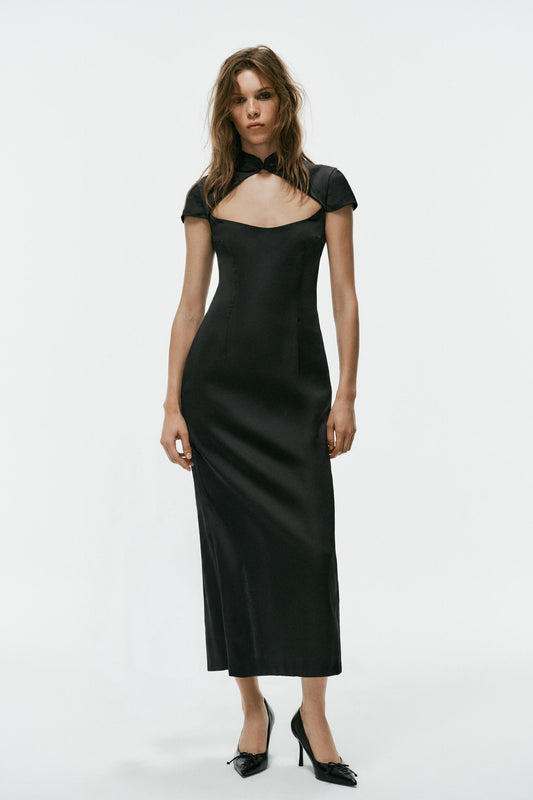 ROBE MI-LONGUE SATINÉE AVEC OUVERTURE