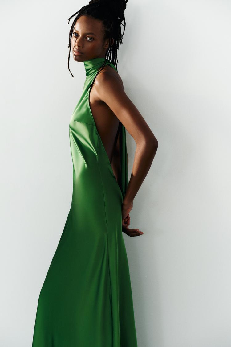 ROBE LONGUE SATINÉE À NŒUD