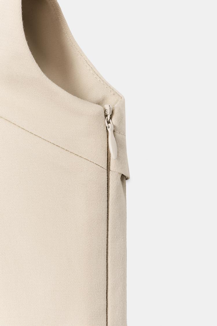 ROBE COURTE TRENCH-COAT FENDUE