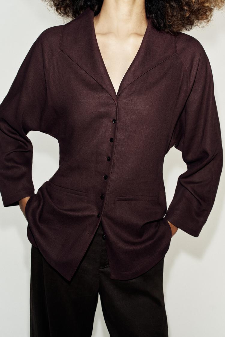 VESTE EN LIN AVEC PLI AU DOS