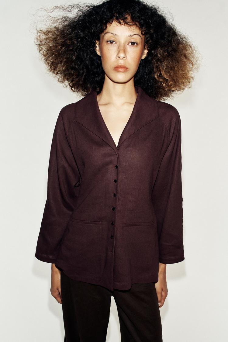 VESTE EN LIN AVEC PLI AU DOS