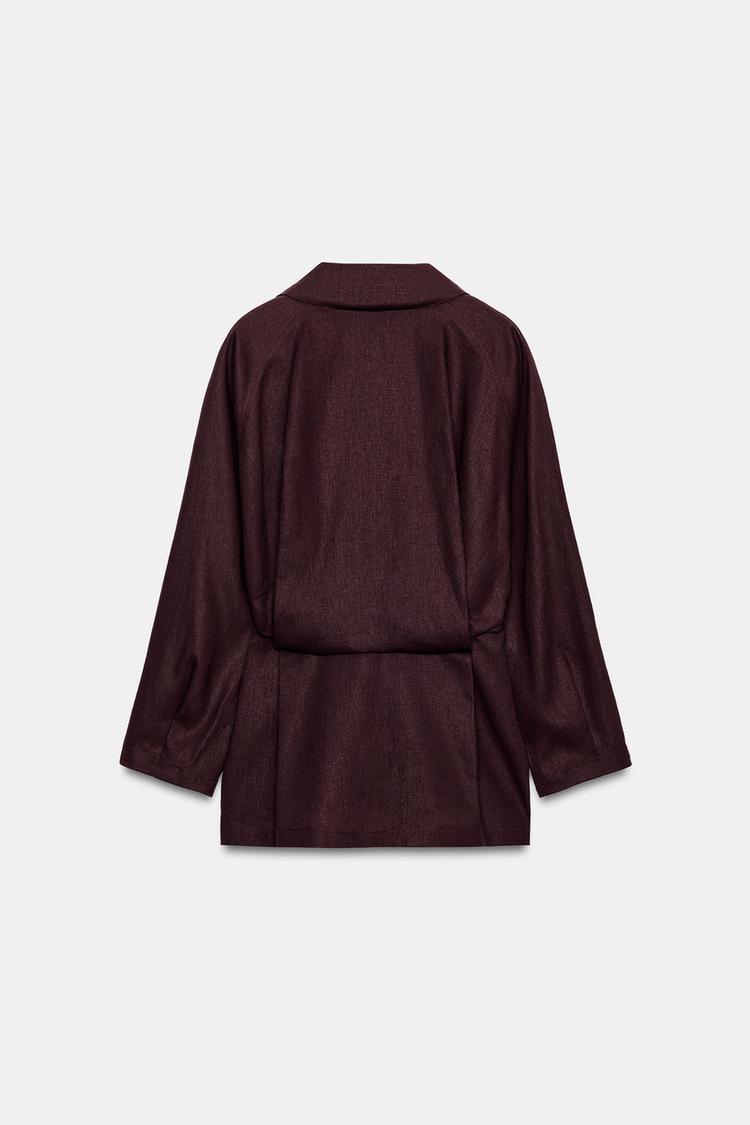 VESTE EN LIN AVEC PLI AU DOS