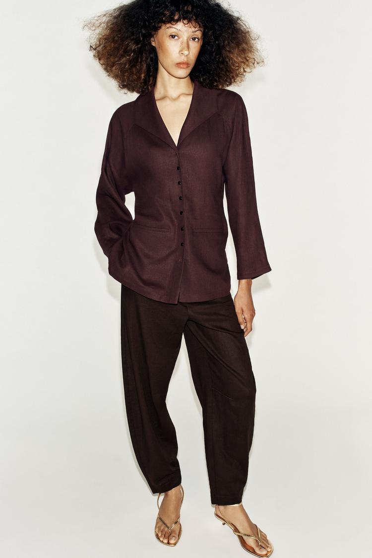 VESTE EN LIN AVEC PLI AU DOS
