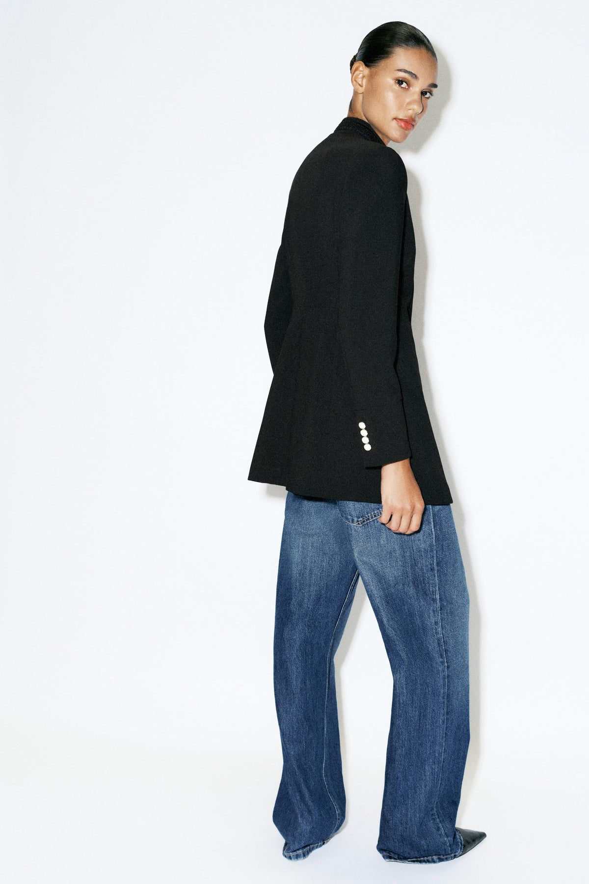 MANTEAU CINTRÉ À BOUTONS