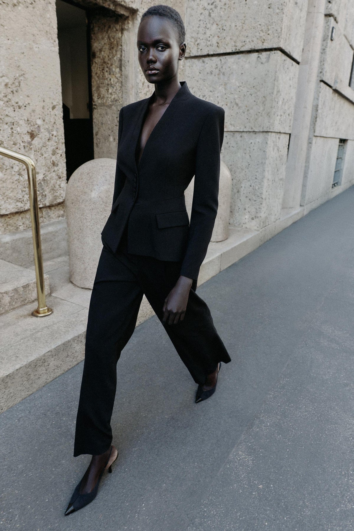 ENSEMBLE VESTE AJUSTÉE PEPLUM | PANTALON DROIT TAILLE HAUTE