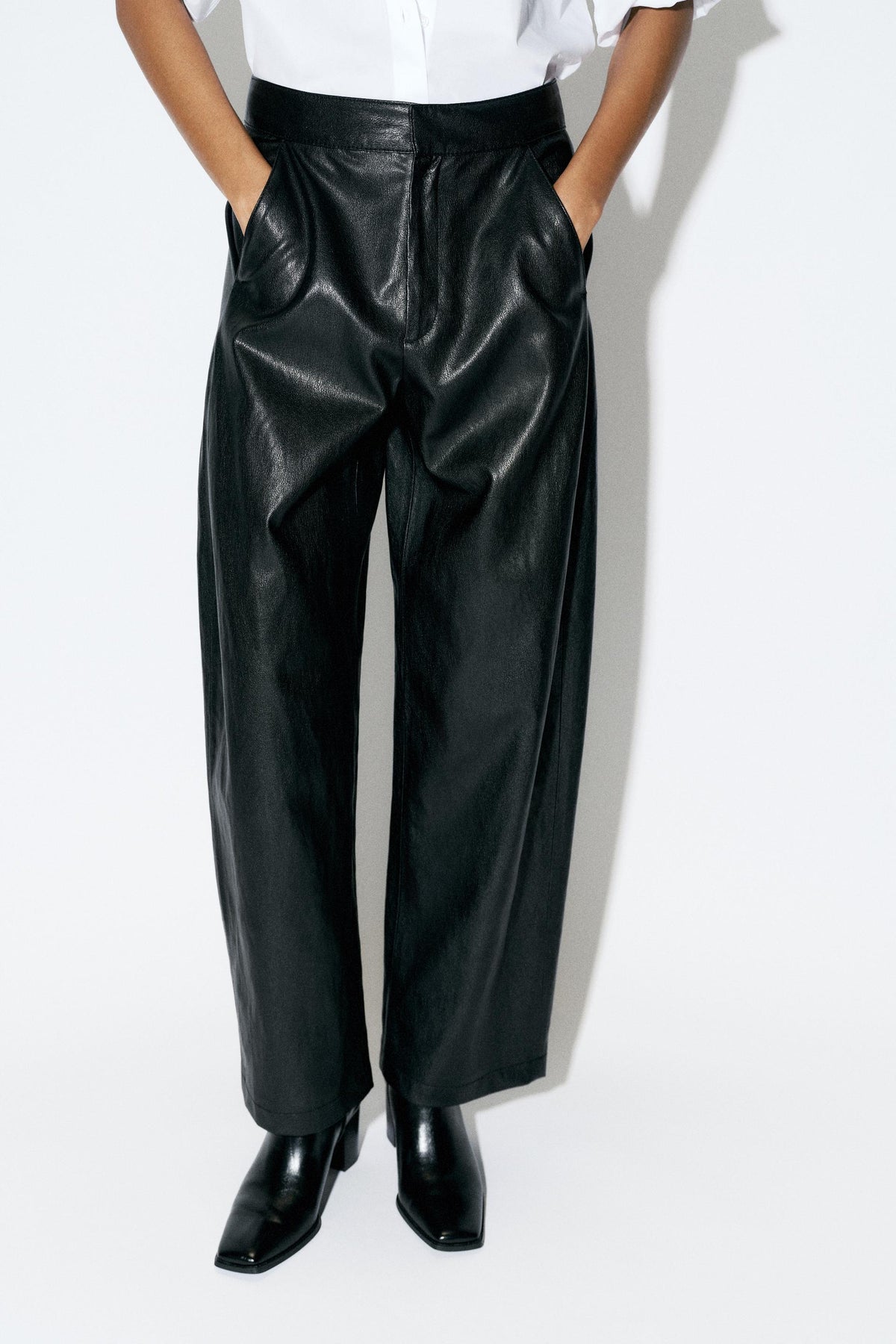 PANTALON BARREL MATIÈRE SYNTHÉTIQUE