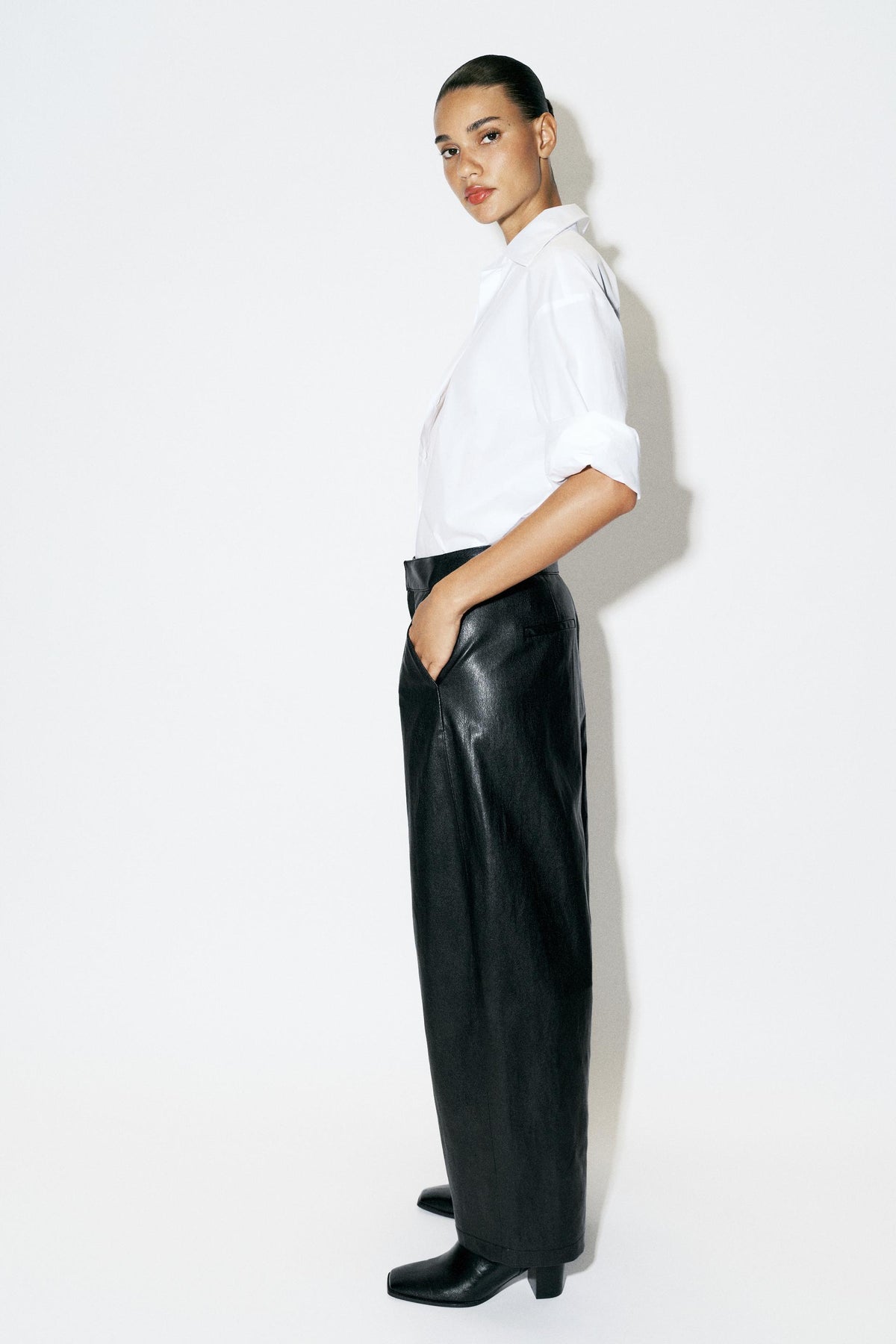 PANTALON BARREL MATIÈRE SYNTHÉTIQUE