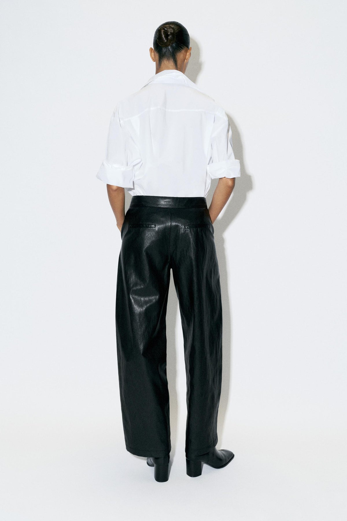 PANTALON BARREL MATIÈRE SYNTHÉTIQUE