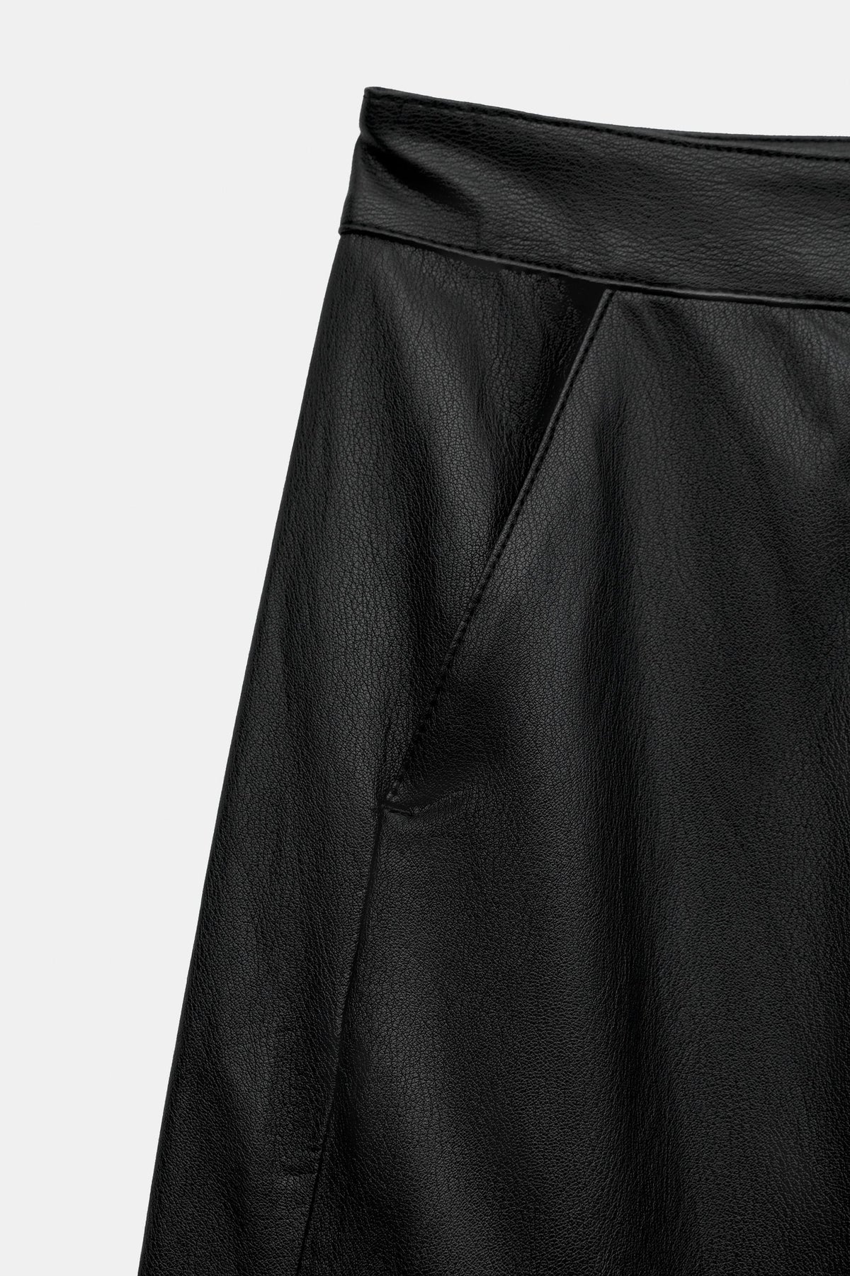 PANTALON BARREL MATIÈRE SYNTHÉTIQUE