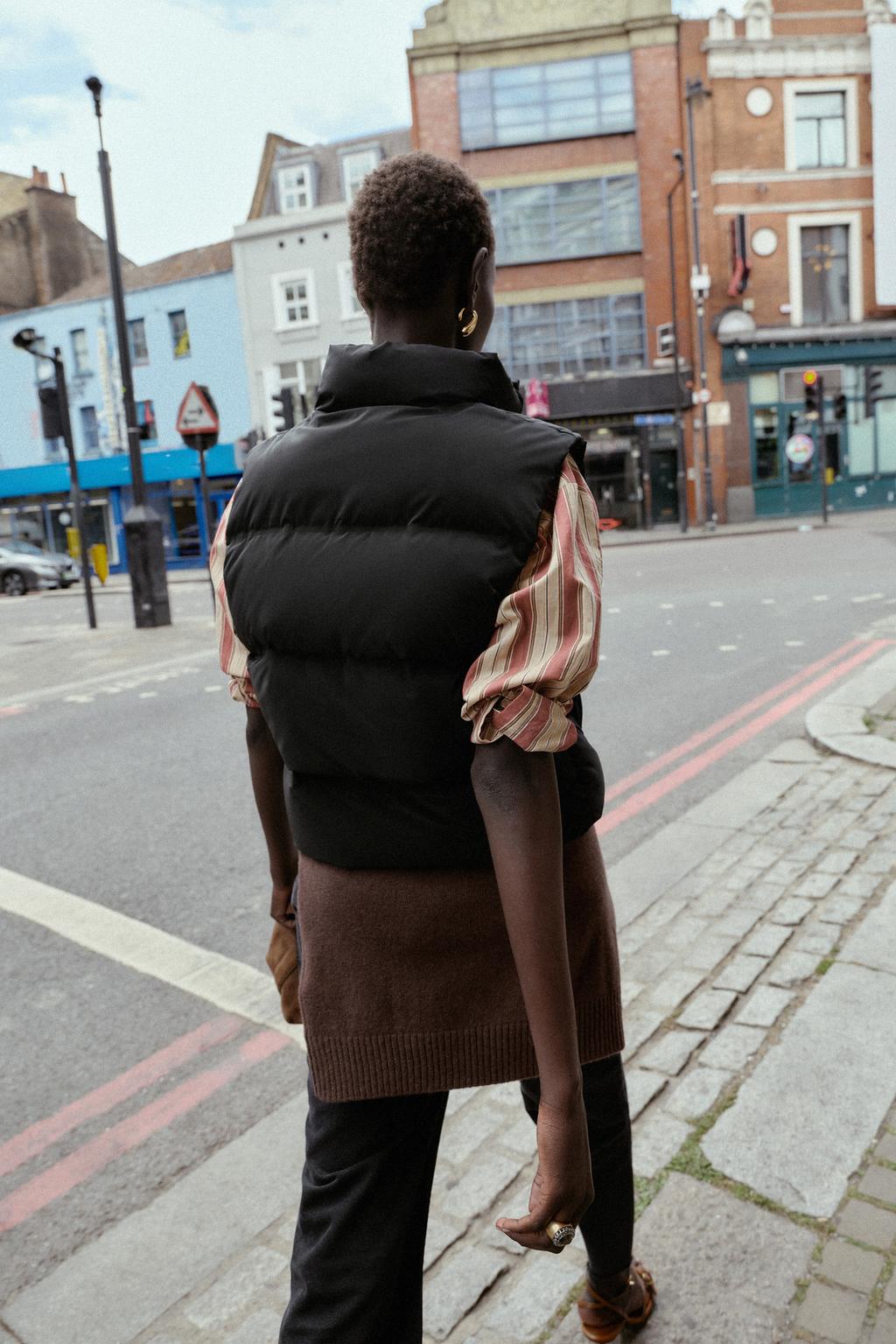 CHEMISE RAYÉE AVEC PATTE AU DOS