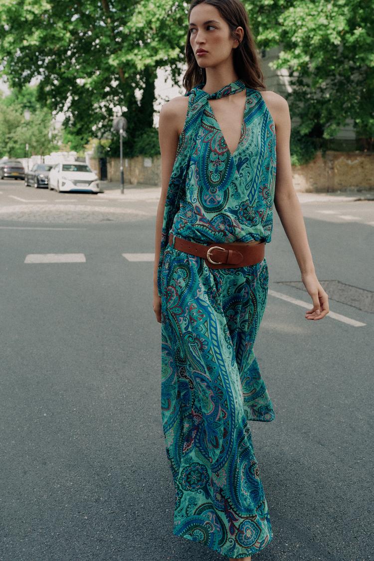 ENSEMBLE TOP IMPRIMÉ À NŒUD | JUPE IMPRIMÉE À CEINTURE