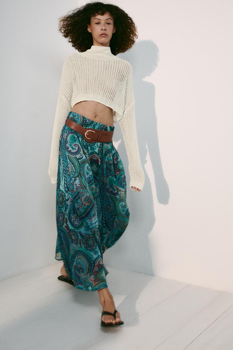ENSEMBLE TOP IMPRIMÉ À NŒUD | JUPE IMPRIMÉE À CEINTURE