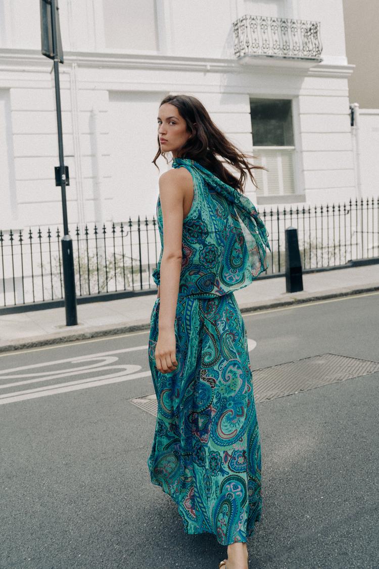 ENSEMBLE TOP IMPRIMÉ À NŒUD | JUPE IMPRIMÉE À CEINTURE