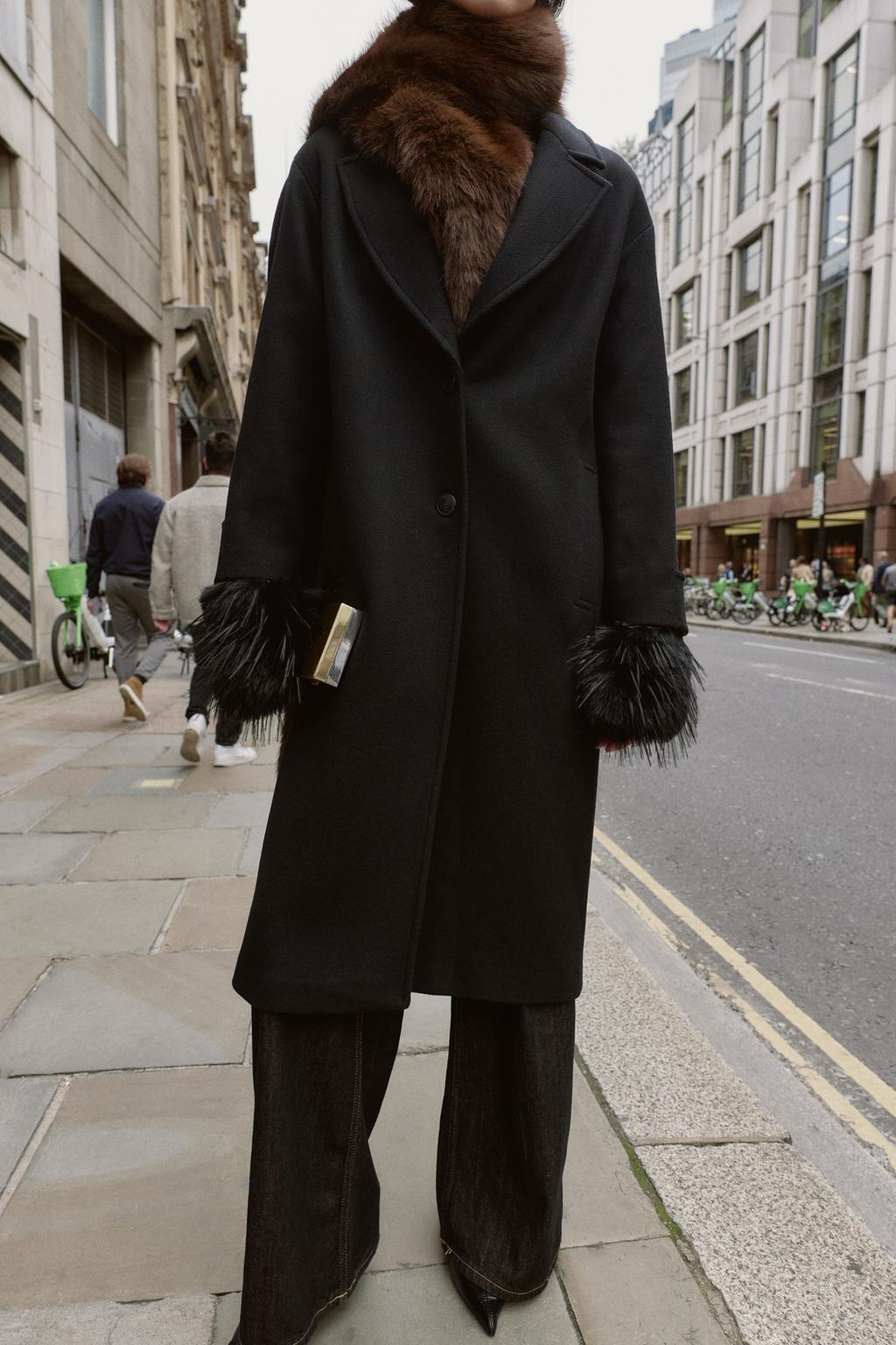 MANTEAU OVERSIZE AVEC LAINE POIGNET CONTRASTANT