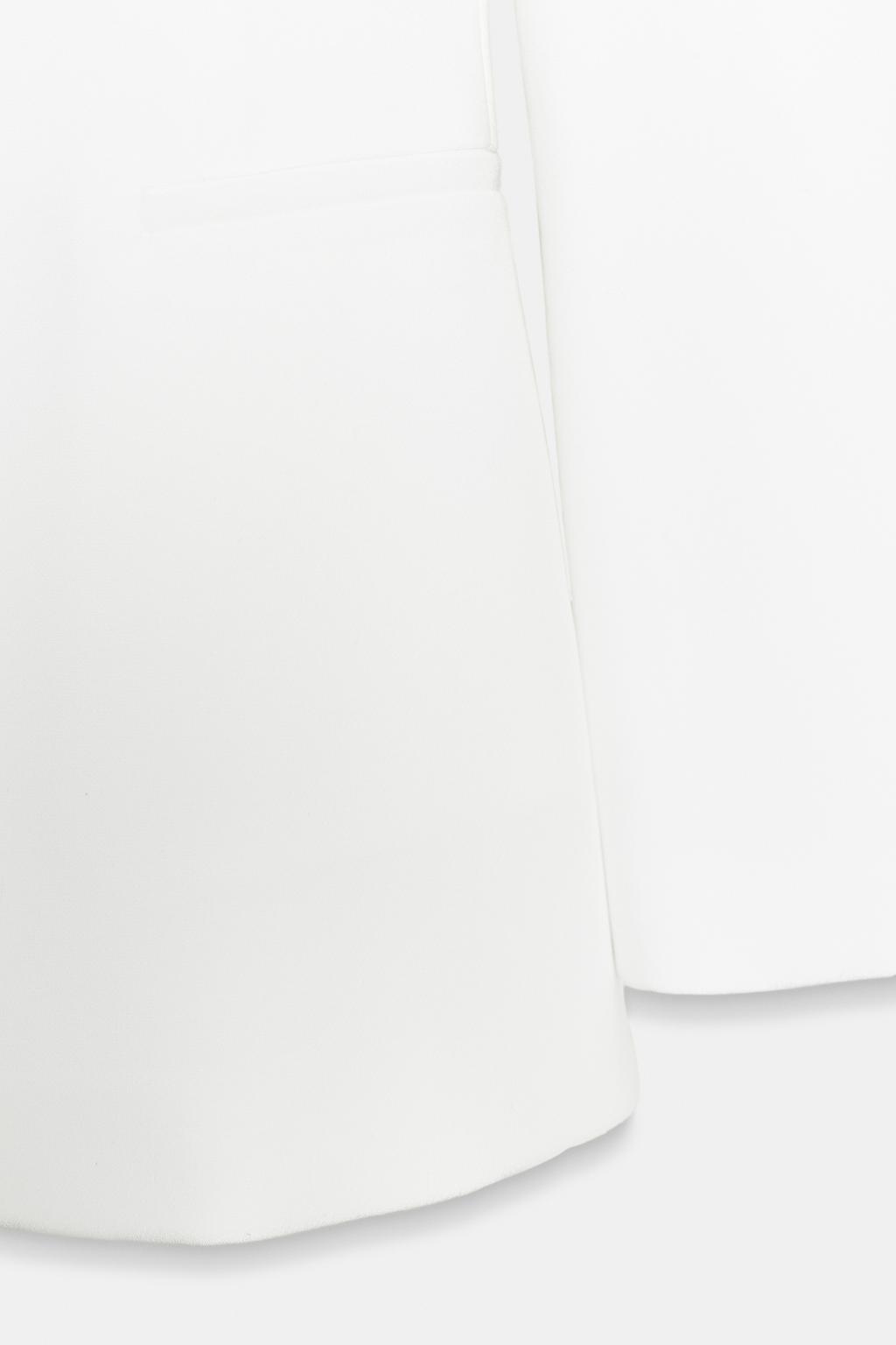 VESTE AJUSTÉE SANS REVERS