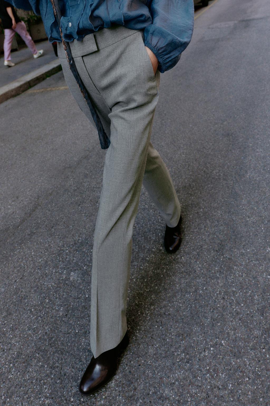 PANTALON FLARE TAILLE BASSE