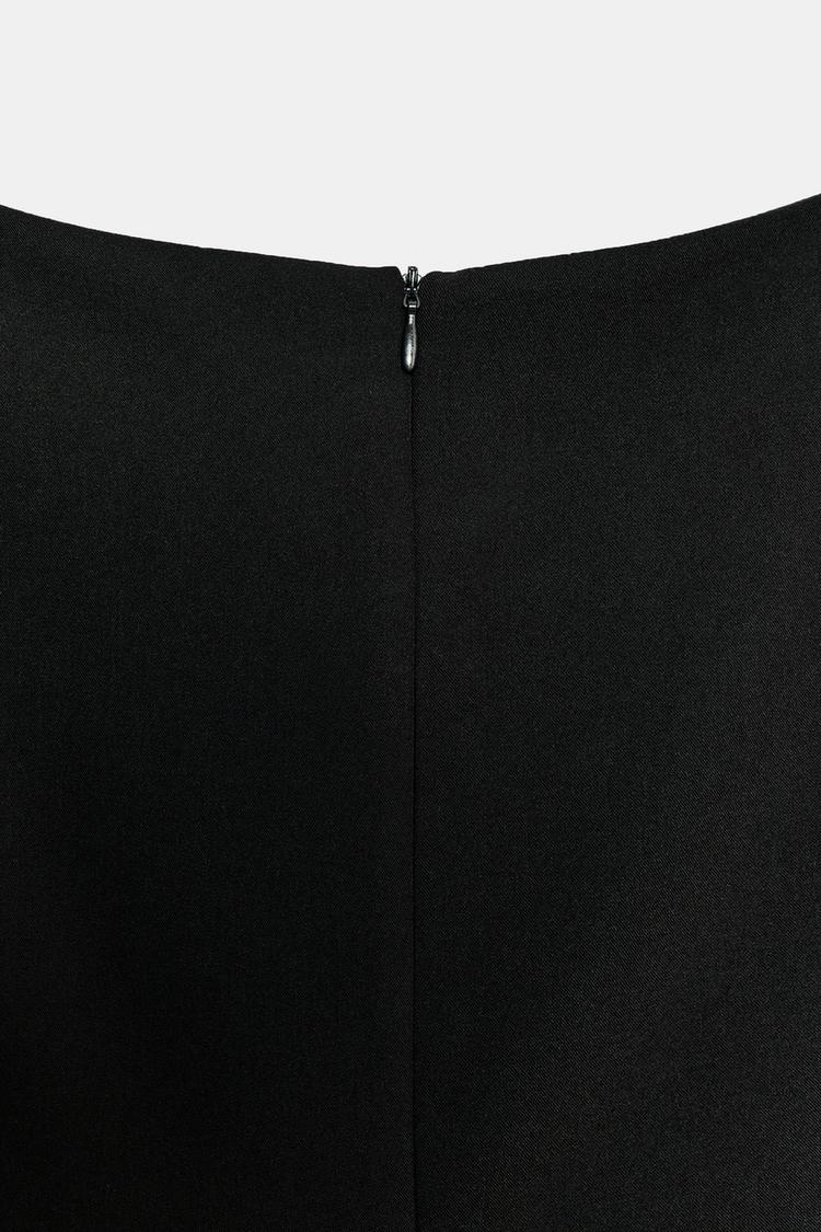 ROBE MI-LONGUE À ENCOLURE BATEAU