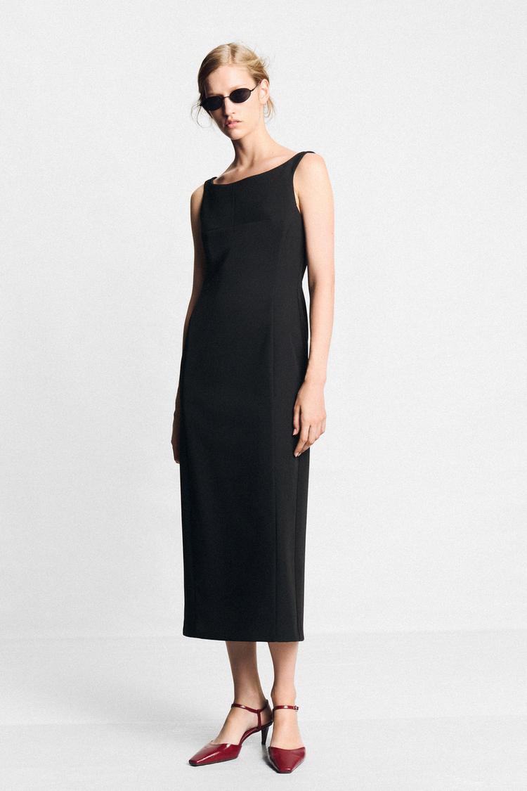 ROBE MI-LONGUE À ENCOLURE BATEAU