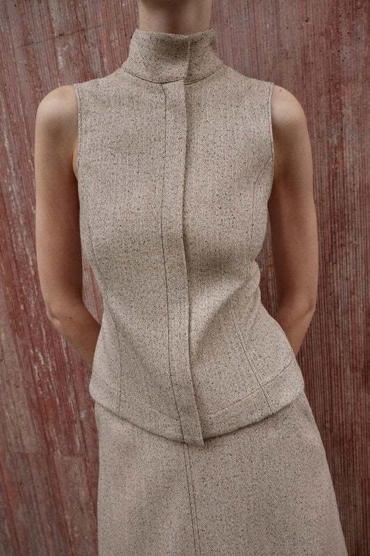 TOP SANS MANCHES À COL MONTANT