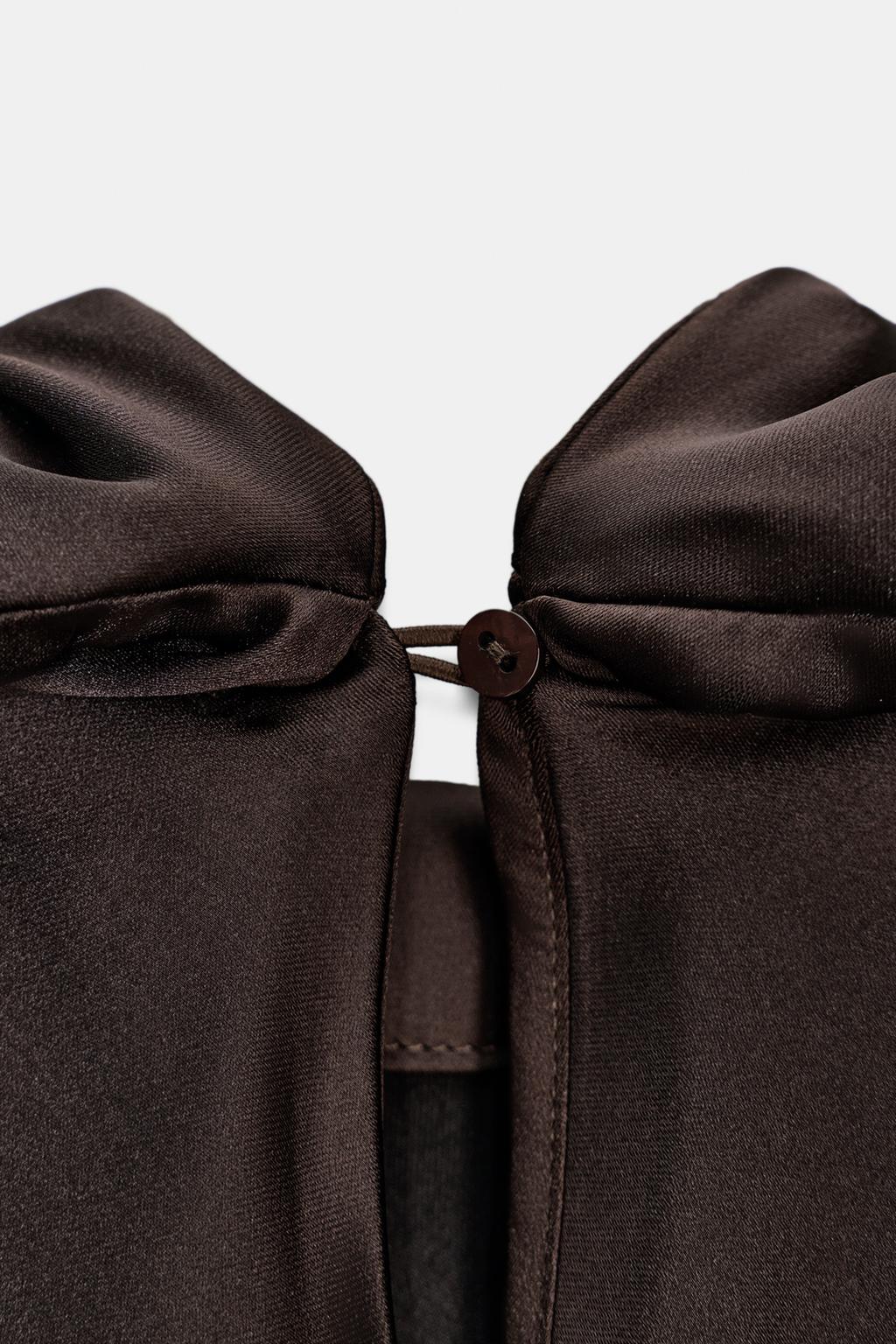 ROBE COURTE SATINÉE FOULAR