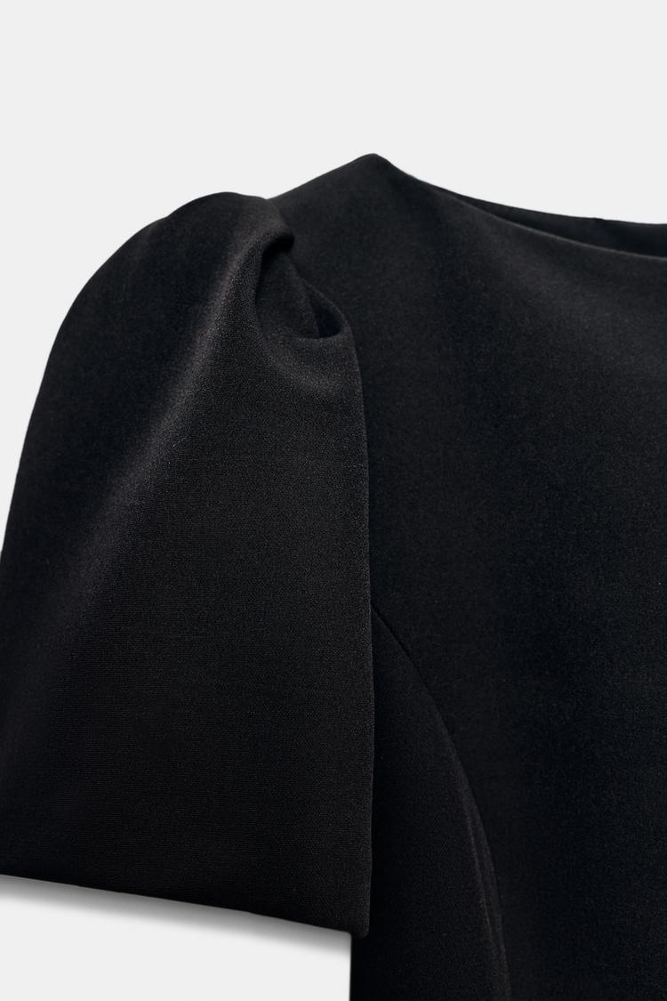 ROBE COURTE PLIS ET POCHES